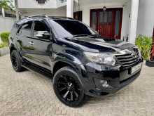 https://riyasewana.com/uploads/toyota-fortuner-1812054422952.jpg