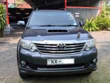 Toyota Fortuner 2013 SUV