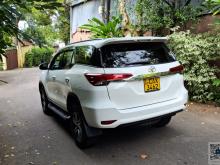 https://riyasewana.com/uploads/toyota-fortuner-197200217992.jpg