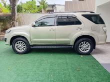 Toyota Fortuner 2012 SUV