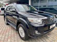 Toyota Fortuner 2013 SUV
