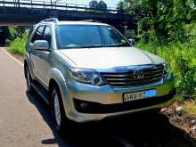 Toyota Fortuner 2013 SUV