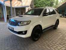 Toyota Fortuner 2013 SUV