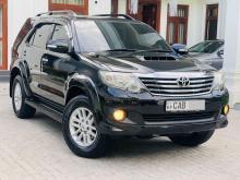 https://riyasewana.com/uploads/toyota-fortuner-2013-1819542017196.jpg