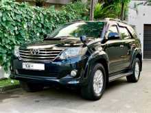 Toyota Fortuner 2013 SUV