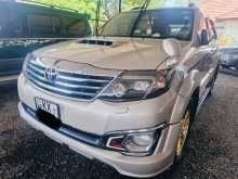 Toyota Fortuner 2013 SUV