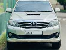 Toyota FORTUNER 2013 SUV