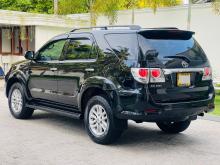 https://riyasewana.com/uploads/toyota-fortuner-2013-30170017256.jpg