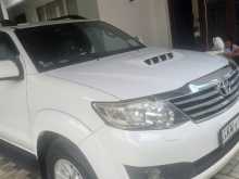 Toyota Fortuner 2013 SUV