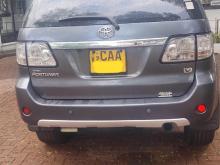 https://riyasewana.com/uploads/toyota-fortuner-2013412810704.jpg