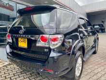 https://riyasewana.com/uploads/toyota-fortuner-2014-2410445912813.jpg