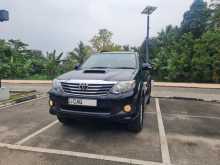 https://riyasewana.com/uploads/toyota-fortuner-2014-618115512272.jpg