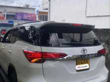 https://riyasewana.com/uploads/toyota-fortuner-2017-1416004012882.jpg