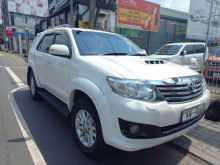 Toyota FORTUNER 2013 SUV