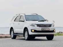 https://riyasewana.com/uploads/toyota-fortuner-2213130822382.jpg