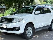 Toyota Fortuner 2013 SUV