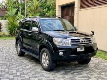 Toyota Fortuner 2011 SUV