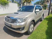 Toyota Fortuner 2013 SUV
