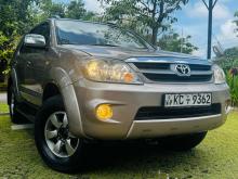 Toyota Fortuner 2006 SUV