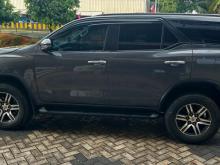 https://riyasewana.com/uploads/toyota-fortuner-251916026223.jpg
