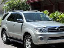 https://riyasewana.com/uploads/toyota-fortuner-2621530924452.jpg