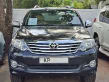 Toyota Fortuner 2011 SUV