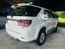 https://riyasewana.com/uploads/toyota-fortuner-282752463.jpg