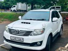 Toyota Fortuner 3 0 V 2014 SUV