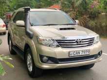 Toyota Fortuner 2014 SUV