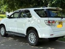 https://riyasewana.com/uploads/toyota-fortuner-311113196262.jpg
