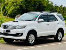https://riyasewana.com/uploads/toyota-fortuner-3l-1119454522512.jpg