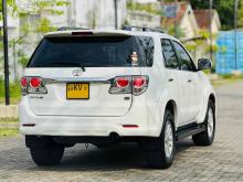 https://riyasewana.com/uploads/toyota-fortuner-412364624891.jpg