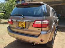 https://riyasewana.com/uploads/toyota-fortuner-41402264693.jpg