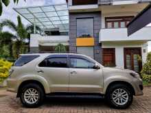 https://riyasewana.com/uploads/toyota-fortuner-4wd-1162849552.jpg