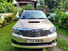 Toyota Fortuner 2013 SUV