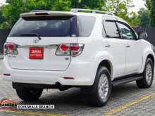 https://riyasewana.com/uploads/toyota-fortuner-710083744.jpg