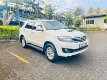 Toyota Fortuner 2013 SUV