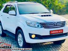 https://riyasewana.com/uploads/toyota-fortuner-diesel-21160714652.jpg