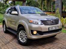 Toyota Fortuner 2013 SUV