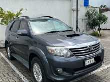https://riyasewana.com/uploads/toyota-fortuner-full-2014-120313112702.jpg