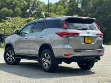 https://riyasewana.com/uploads/toyota-fortuner-rocco-2016-199333112573.jpg