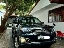 Toyota Fortuner V 2013 SUV