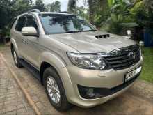 Toyota Fortuner V Grade 2013 SUV