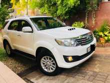 Toyota Fortuner V Grade 2013 SUV