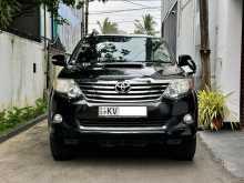 https://riyasewana.com/uploads/toyota-fortuner-v-2013-189255012222.jpg