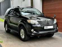 Toyota Fortuner V Grade 2013 SUV