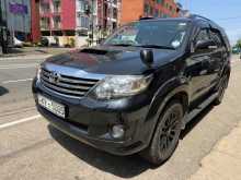 Toyota Fortuner V Grade 2013 SUV
