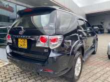 https://riyasewana.com/uploads/toyota-fortuner-v-2014-68453512372.jpg