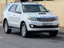 Toyota Fortuner V Grade 2015 SUV