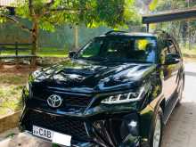 https://riyasewana.com/uploads/toyota-fortuner-v-217154222882.jpg